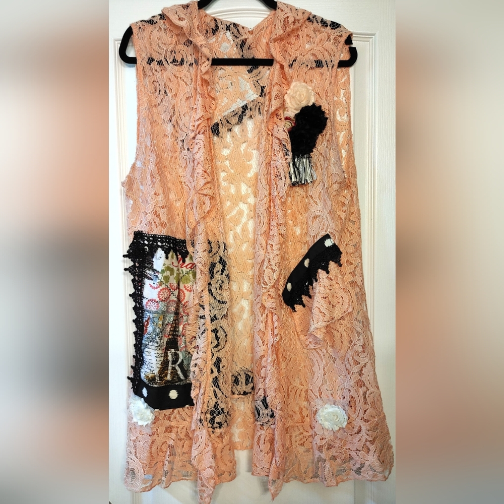 Lace Dusty Pink Vest by Simple Elegance